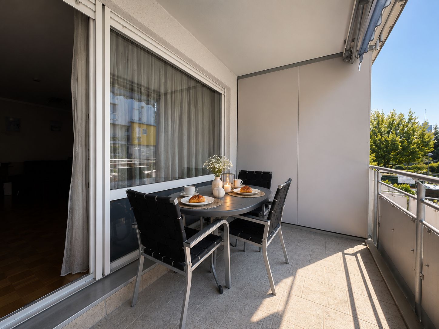  Business Home Augsburg-Pfersee: Near Main Station, WiFi, Balcony & Washing Machine  -  Business Home Augsburg-Pfersee: Near Main Station, WiFi, Balcony & Washing Machine  - Gallery -  3