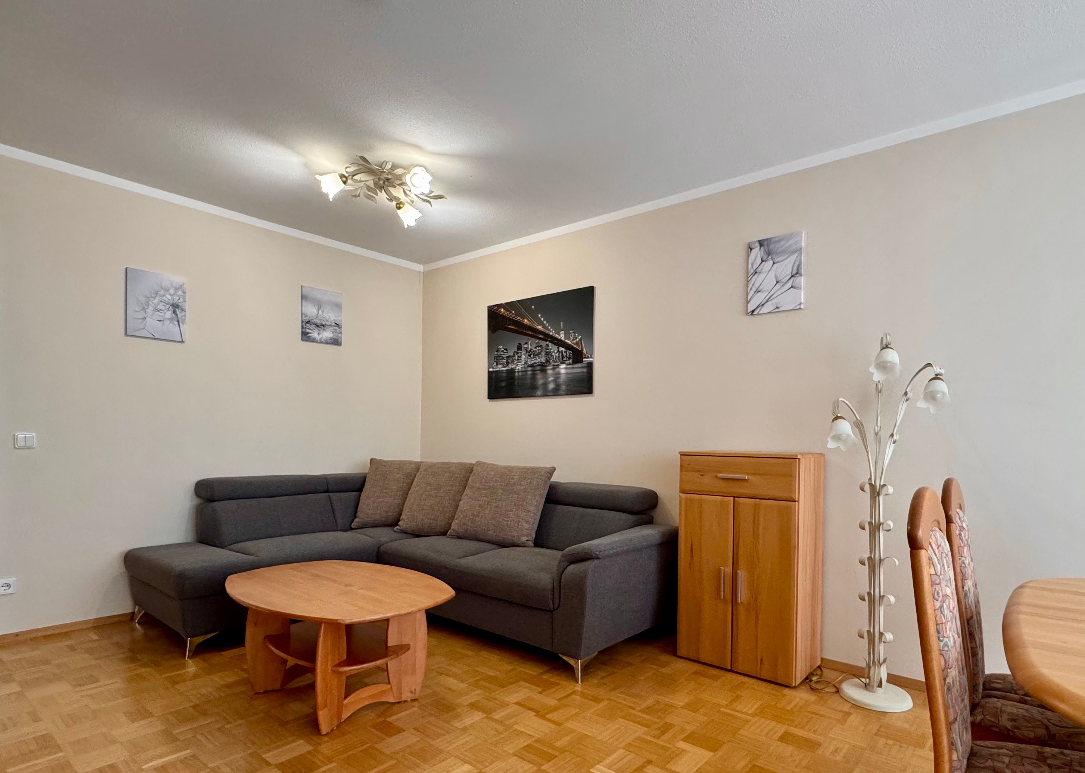  Business Home Augsburg-Pfersee: Near Main Station, WiFi, Balcony & Washing Machine  -  Business Home Augsburg-Pfersee: Near Main Station, WiFi, Balcony & Washing Machine  - Gallery -  15