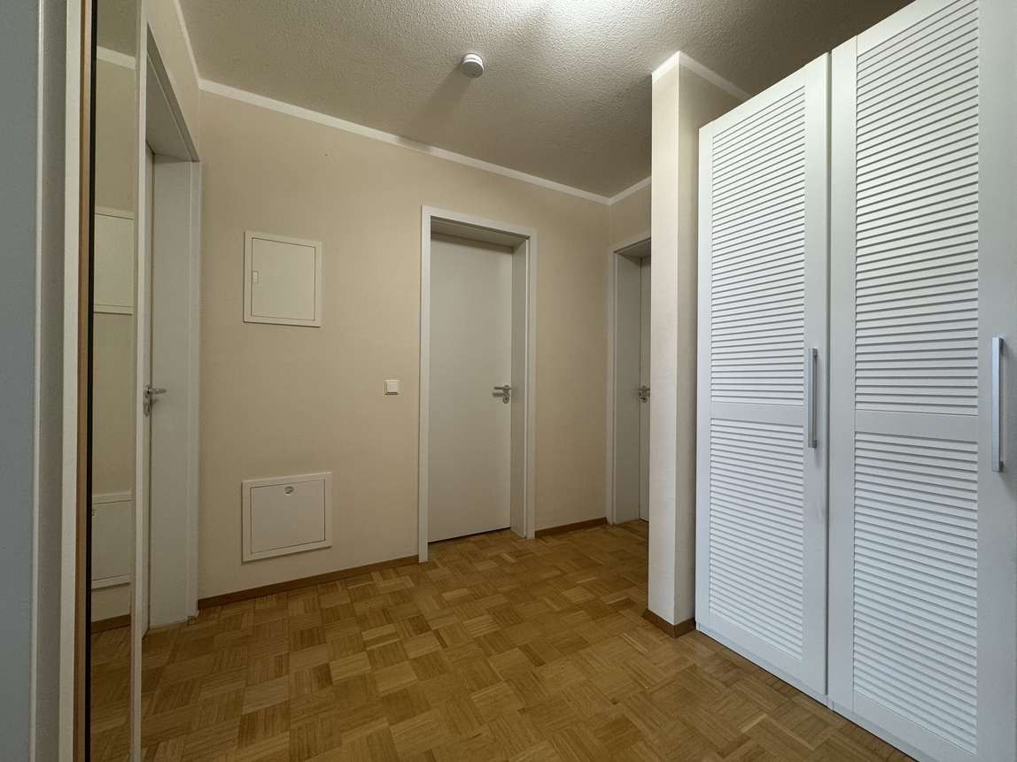  Business Home Augsburg-Pfersee: Near Main Station, WiFi, Balcony & Washing Machine  -  Business Home Augsburg-Pfersee: Near Main Station, WiFi, Balcony & Washing Machine  - Gallery -  4