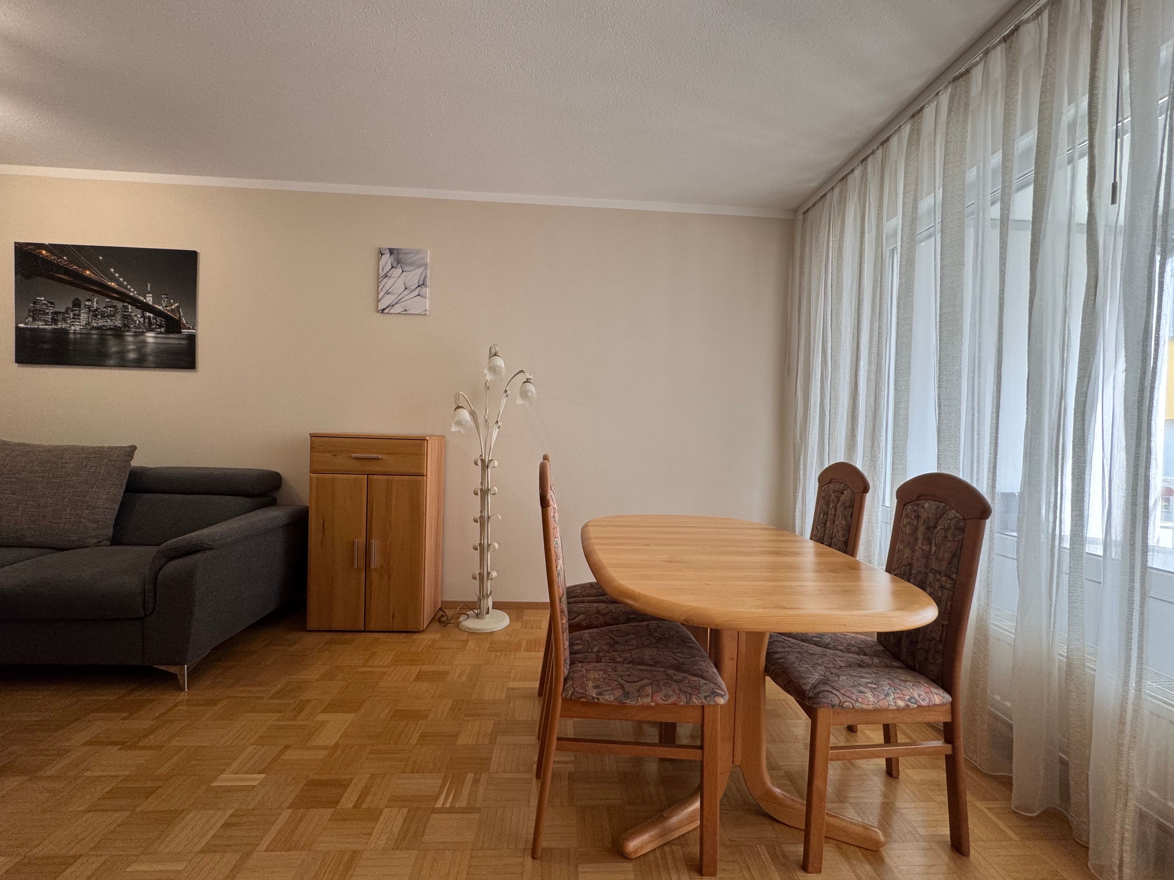  Business Home Augsburg-Pfersee: Near Main Station, WiFi, Balcony & Washing Machine  -  Business Home Augsburg-Pfersee: Near Main Station, WiFi, Balcony & Washing Machine  - Gallery -  14