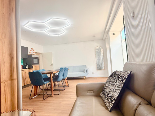 Exclusive Renovated & Furnished Apartment in City Center