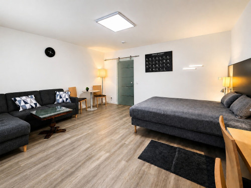 Top 1-room apartment with kitchen, Düsseldorf / parking space