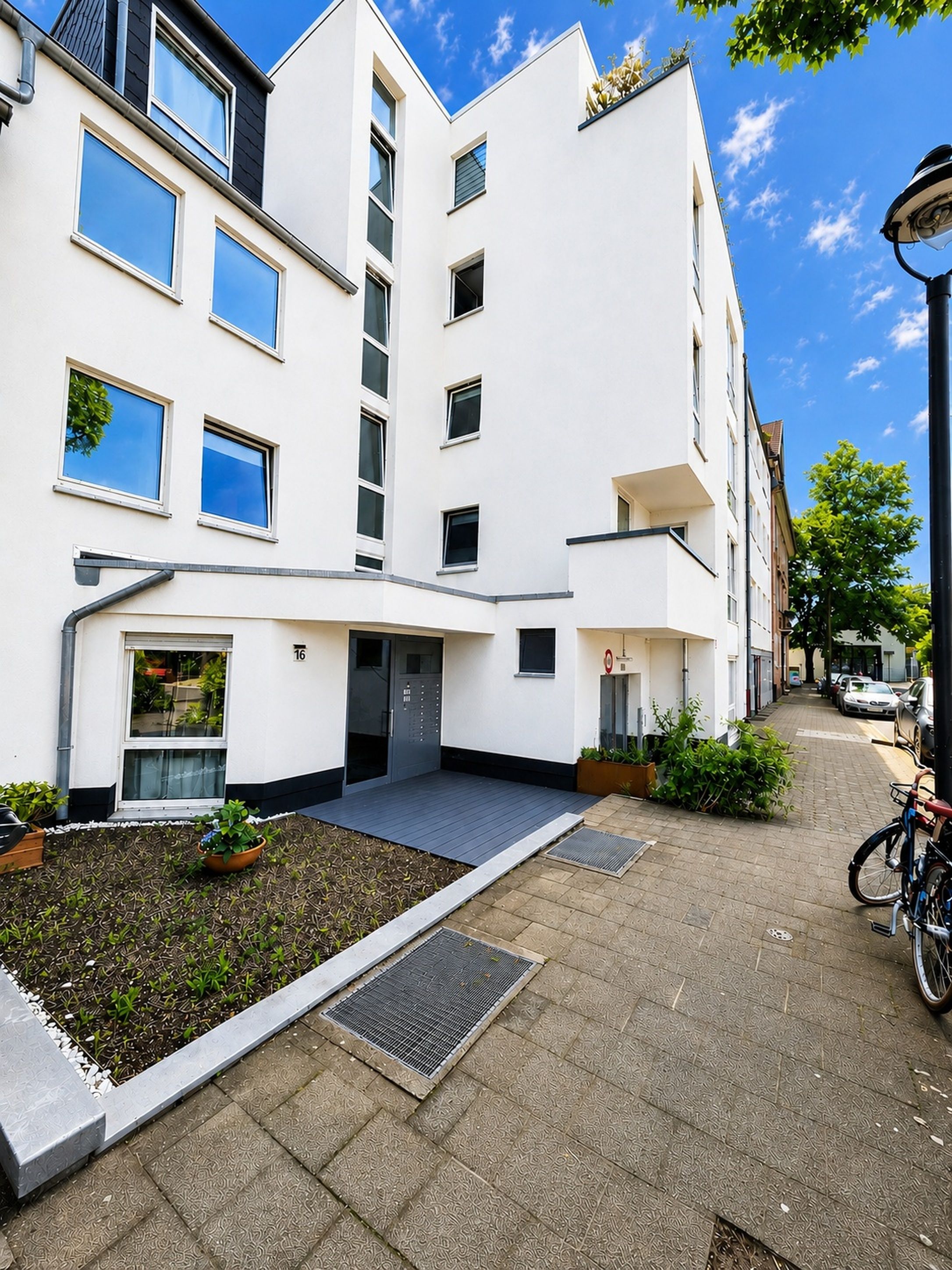 Top 1-Room Apartment With Kitchen, Düsseldorf / Parking Space - 5