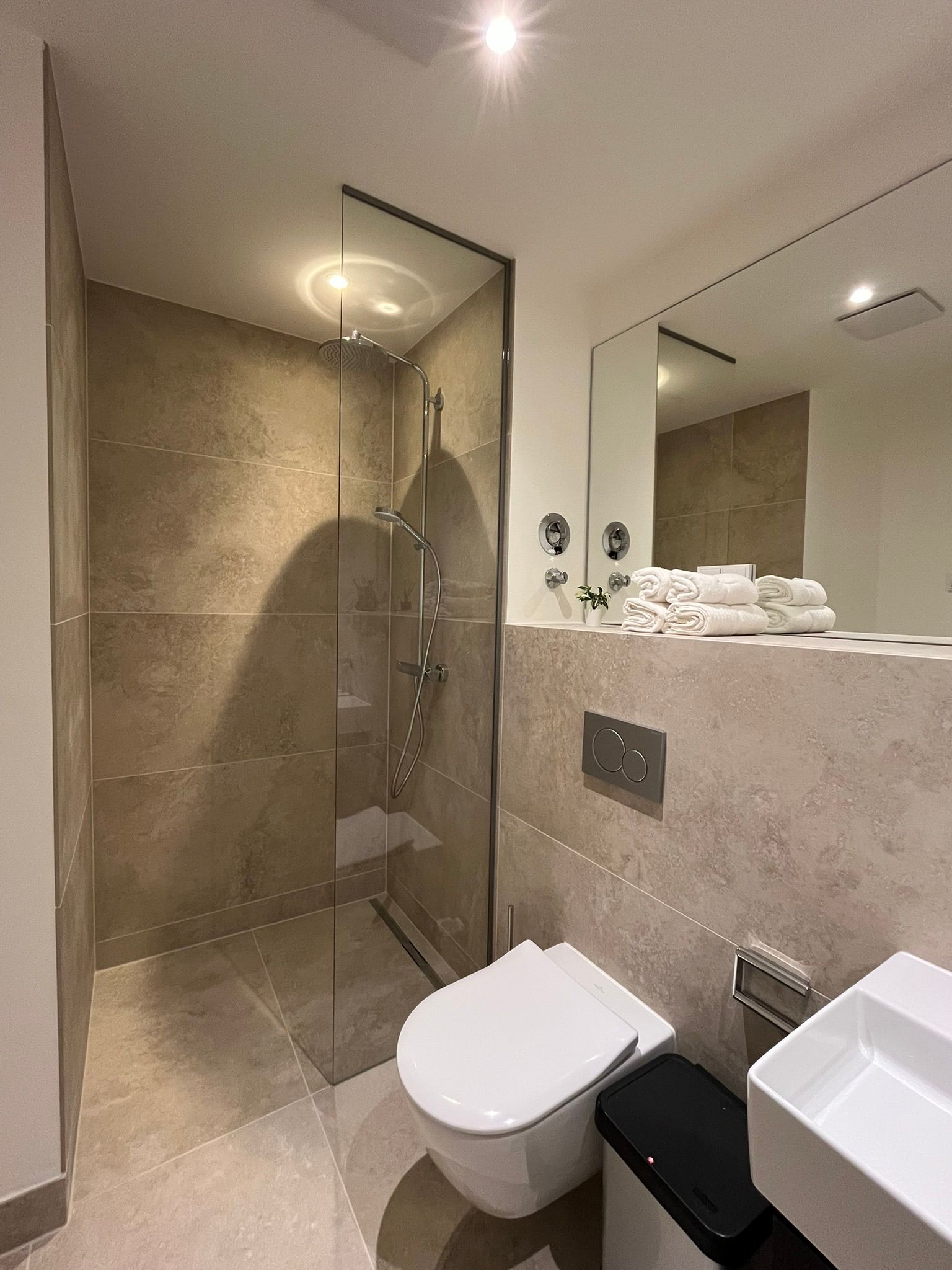 Exclusive Designer Apartment With Southwest Balcony Near Sanssouci Park - 11
