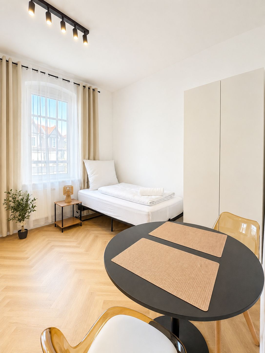 Bright & Lovely Flat In Nürnberg - 10