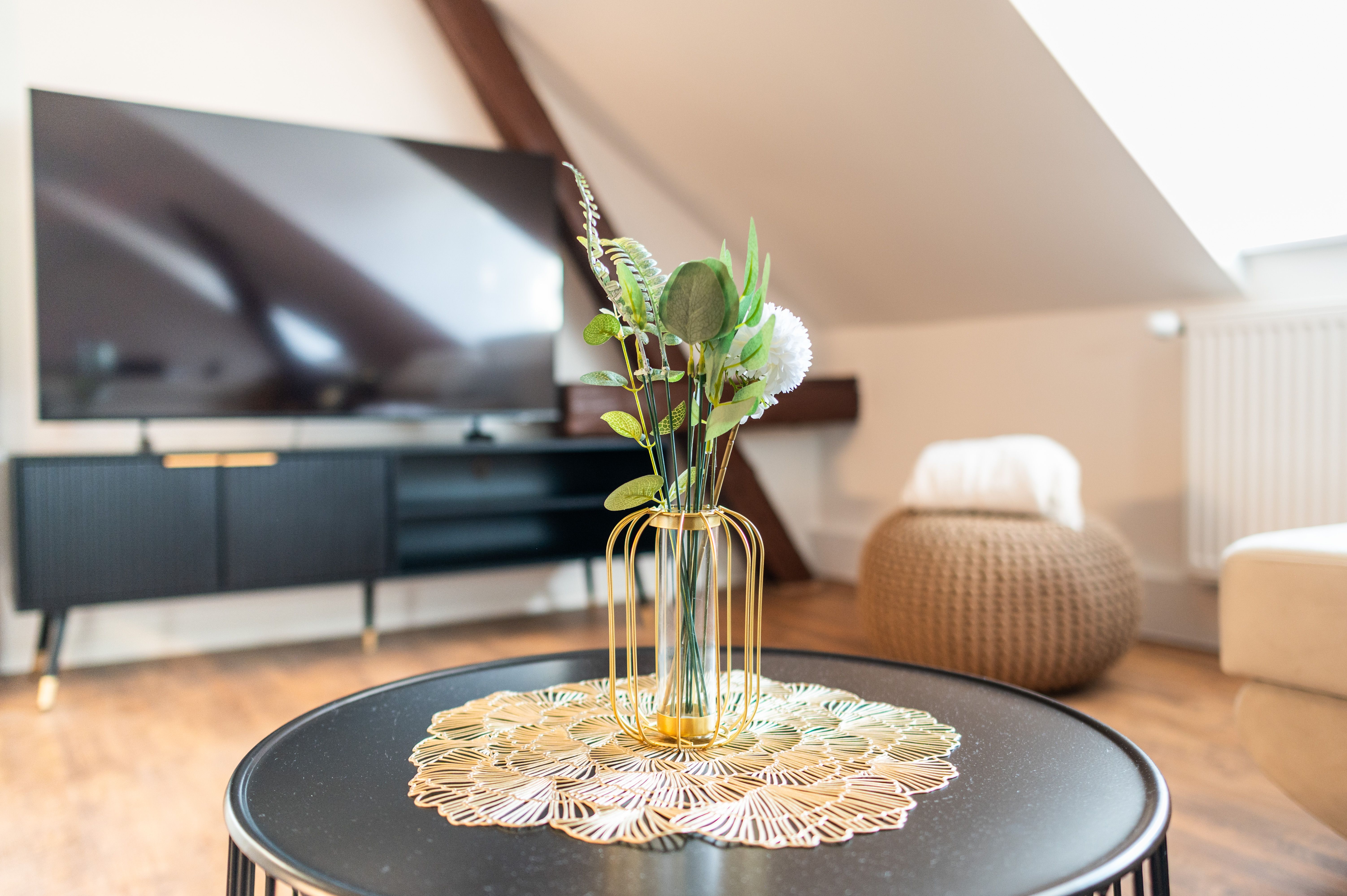 Charming Top-Floor Apartment Near The Elbe - 7