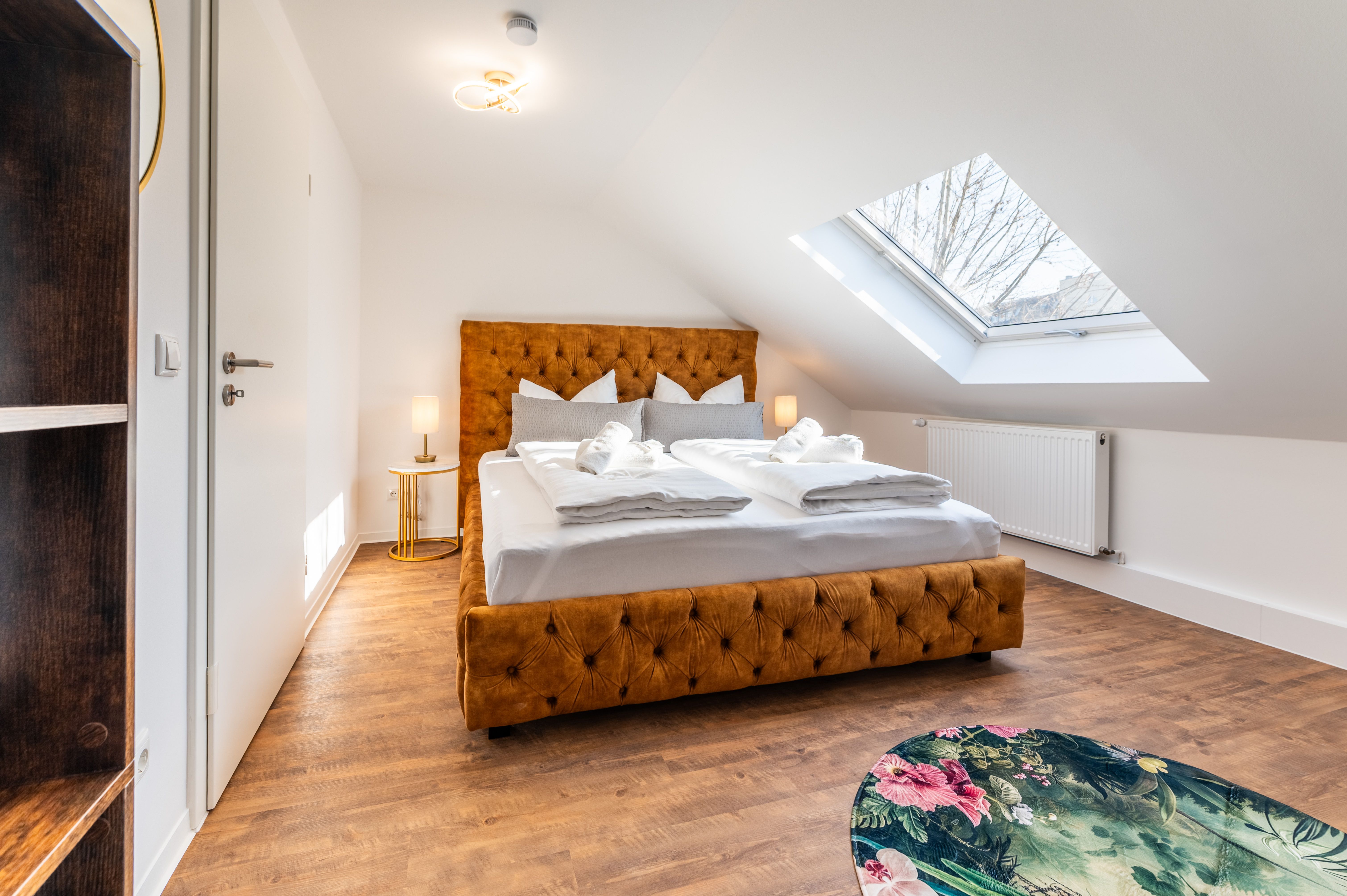Charming Top-Floor Apartment Near The Elbe - 16