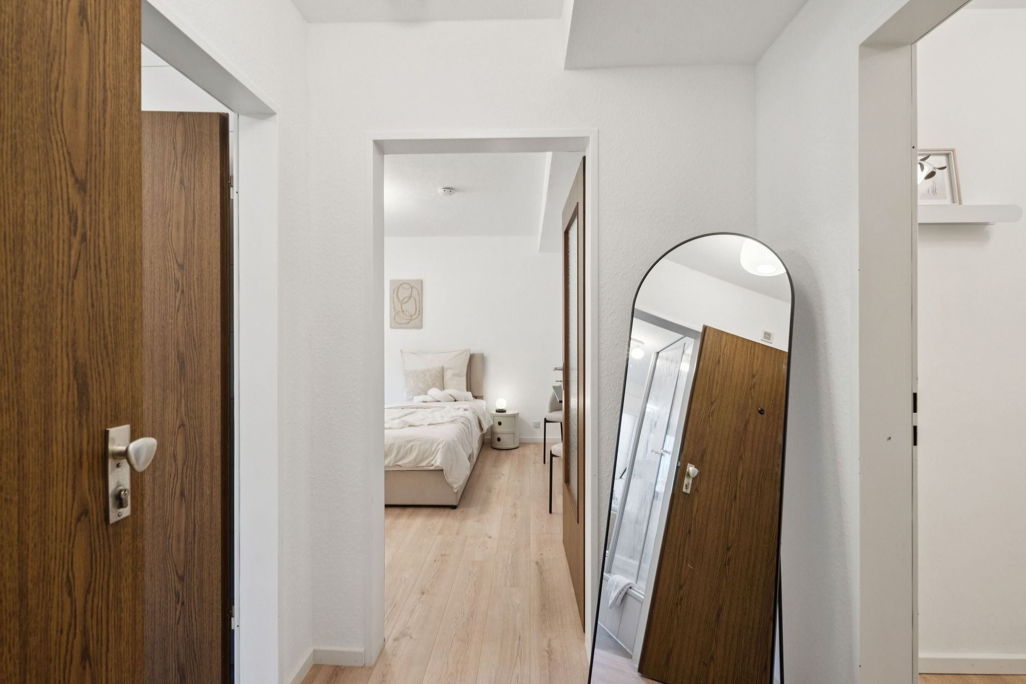 Fully Furnished All-Inclusive Apartment With Parking Space And Garden Area In Alzey - 3