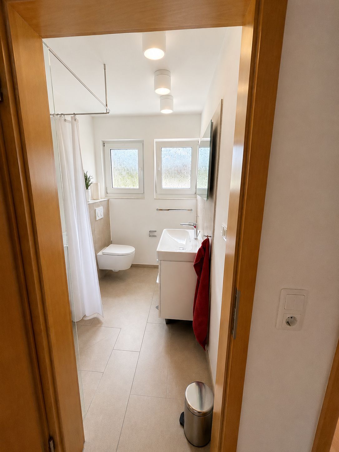 Fully Equipped Apartment With Home Office & Balcony In A Quiet Location By The Castle Park – Moers H - 12