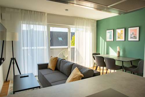 Modern Apartment by the Basilica I 55sqm I 2 Beds - Gallery - 7