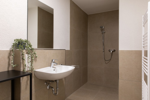 Modern Apartment by the Basilica I 55sqm I 1 Bed - Gallery - 8