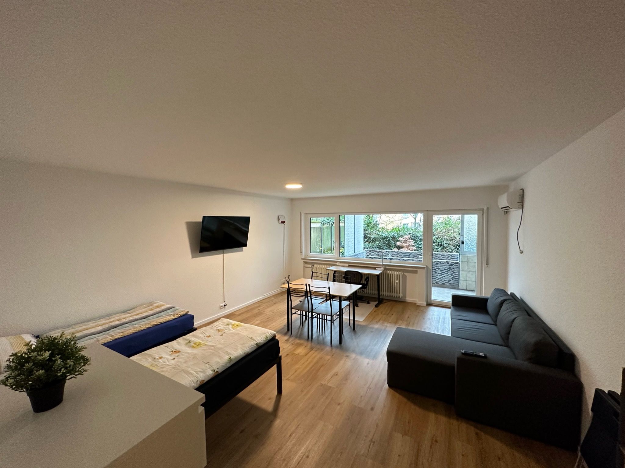 Beautiful, Large And Great Apartment With Balcony In Top Location - 6