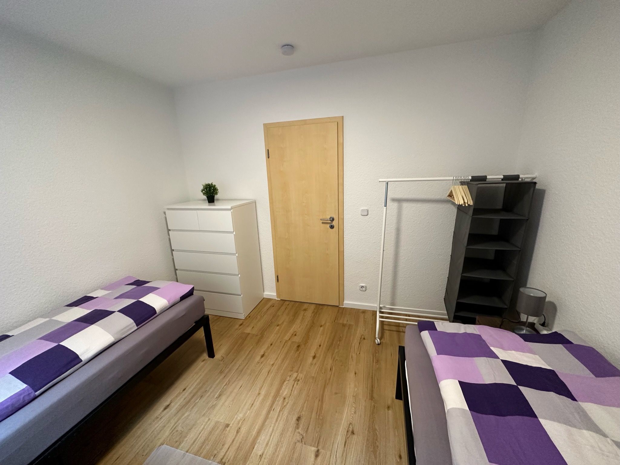 Beautiful, Large And Great Apartment With Balcony In Top Location - 1