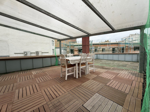 Great apartment in the city centre with big terrace