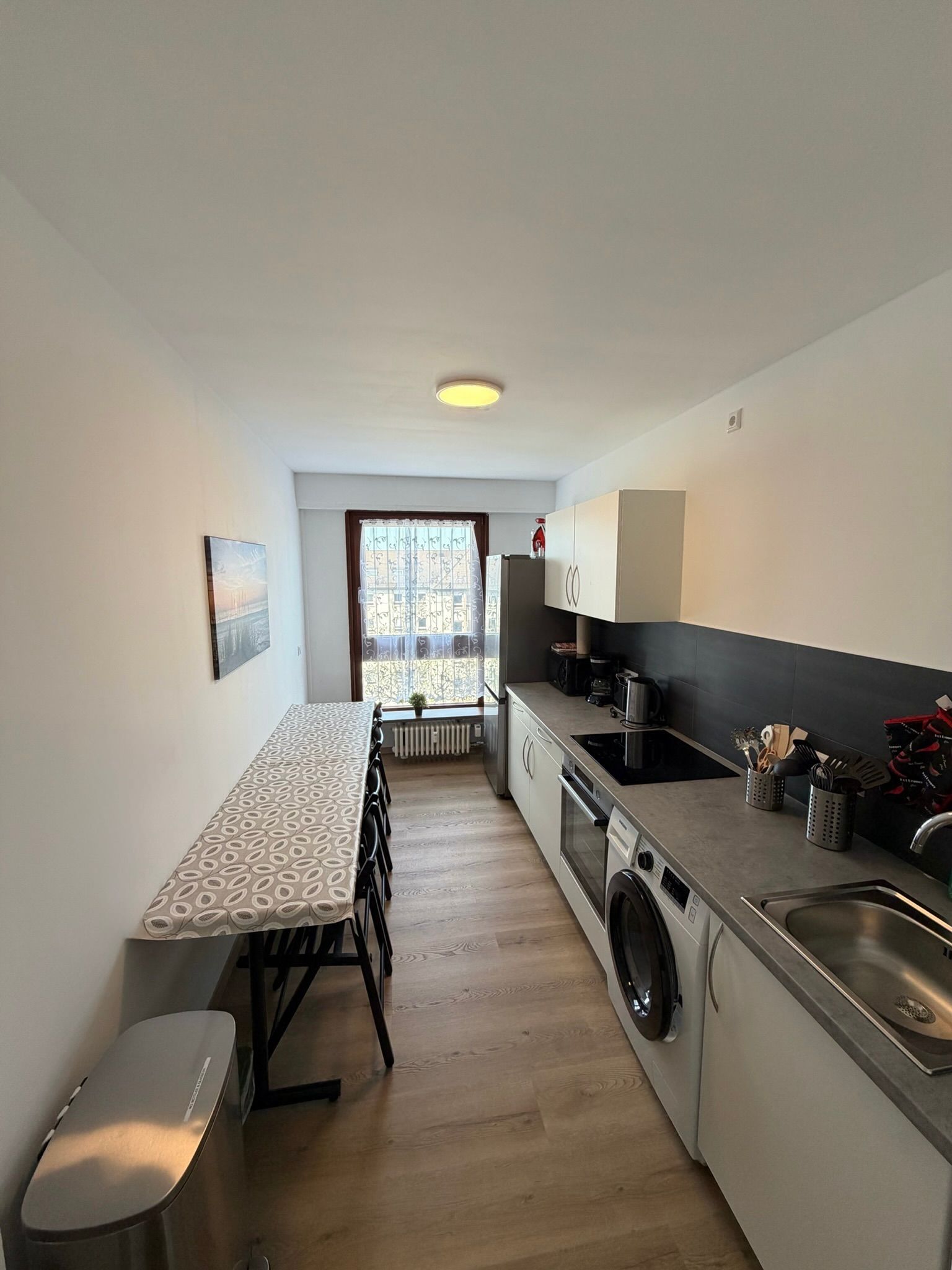 Modern 3-Room Apt. With Big Living Room & Balcony - 9