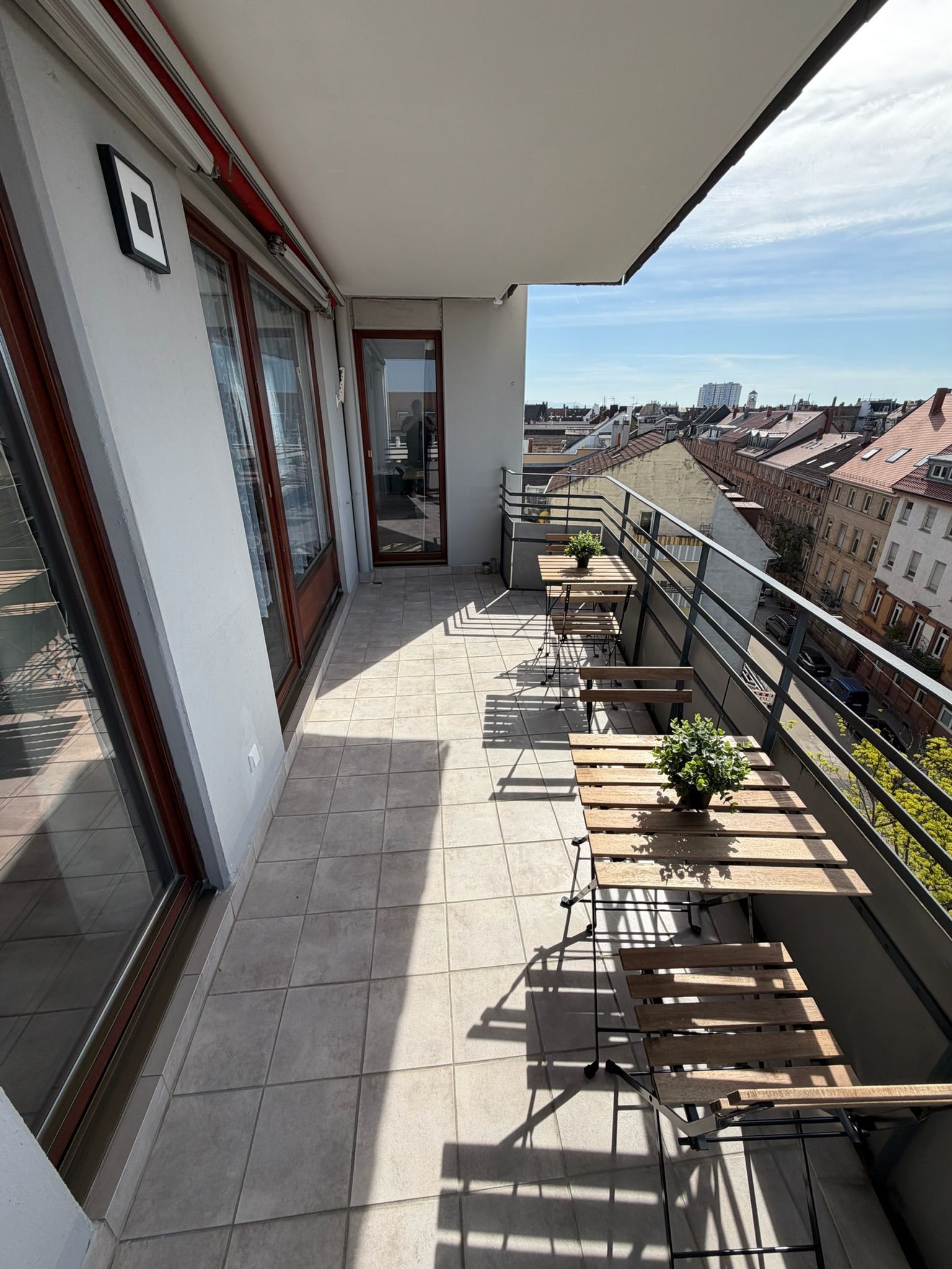 Modern 3-Room Apt. With Big Living Room & Balcony - 11