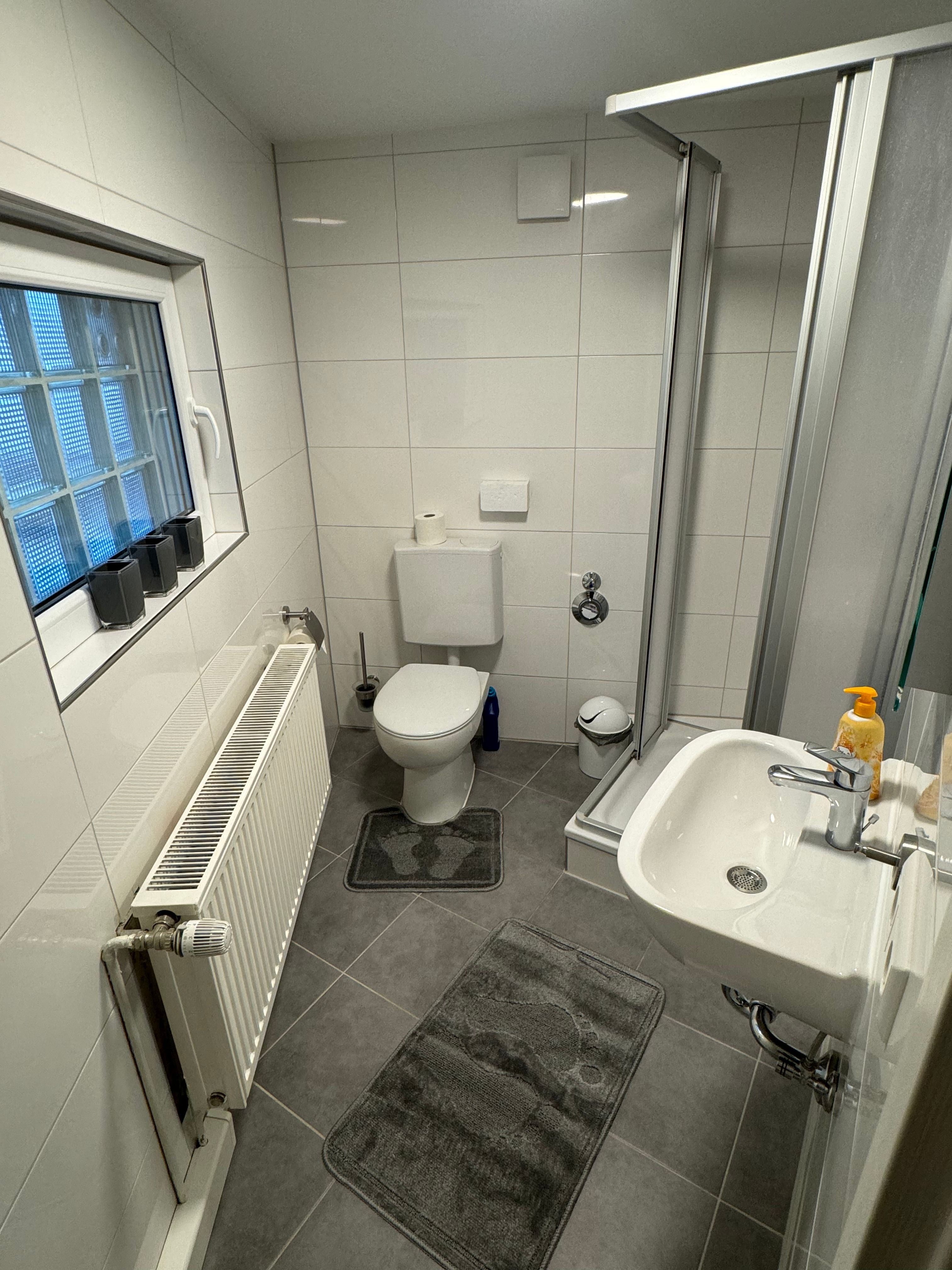 5-Room Apartment (120 Sqm) With 2 Bathrooms, 2 Kitchens, Bar Area & Balcony Directly In The City Cen - 10