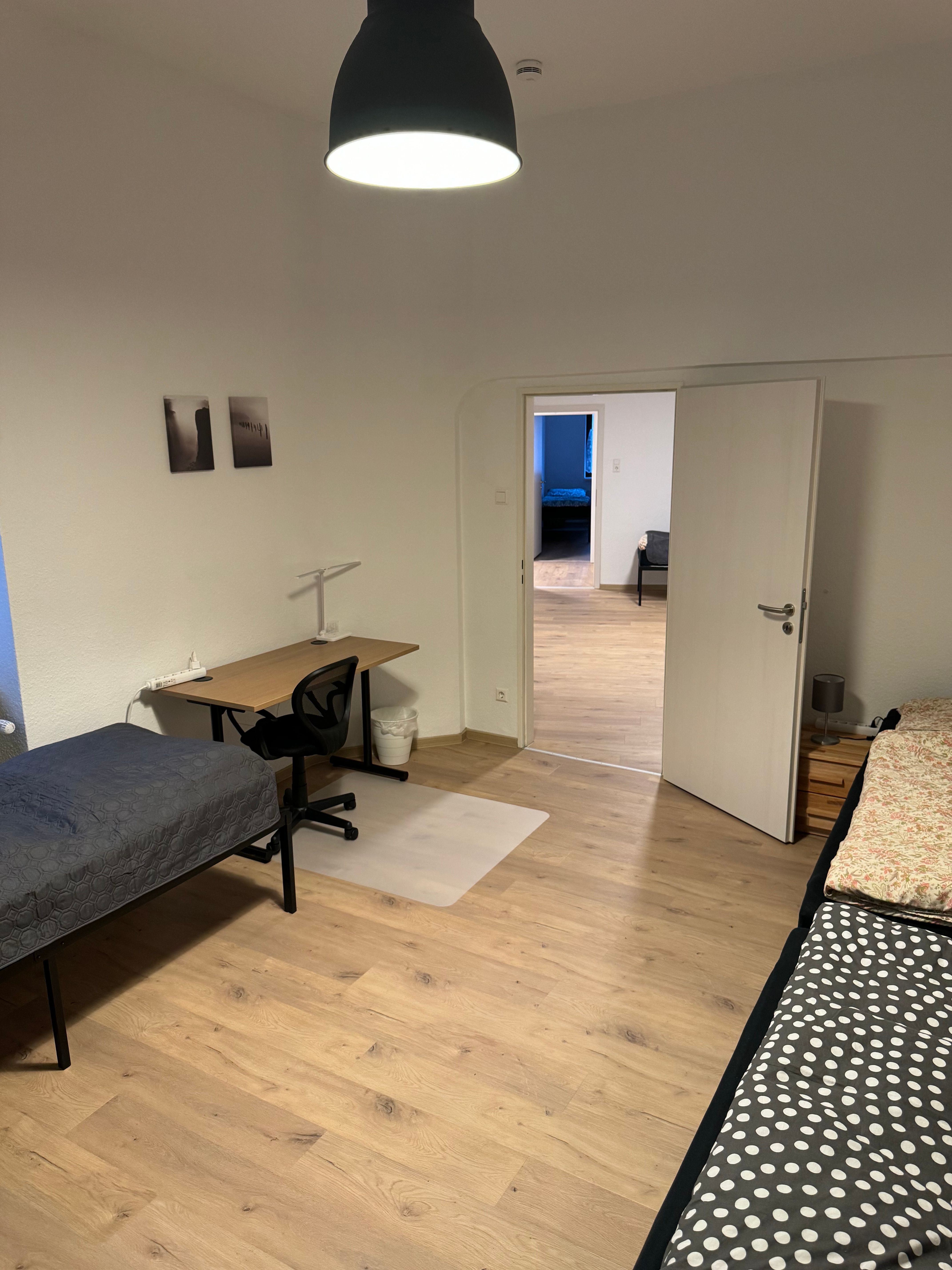 5-Room Apartment (120 Sqm) With 2 Bathrooms, 2 Kitchens, Bar Area & Balcony Directly In The City Cen - 1