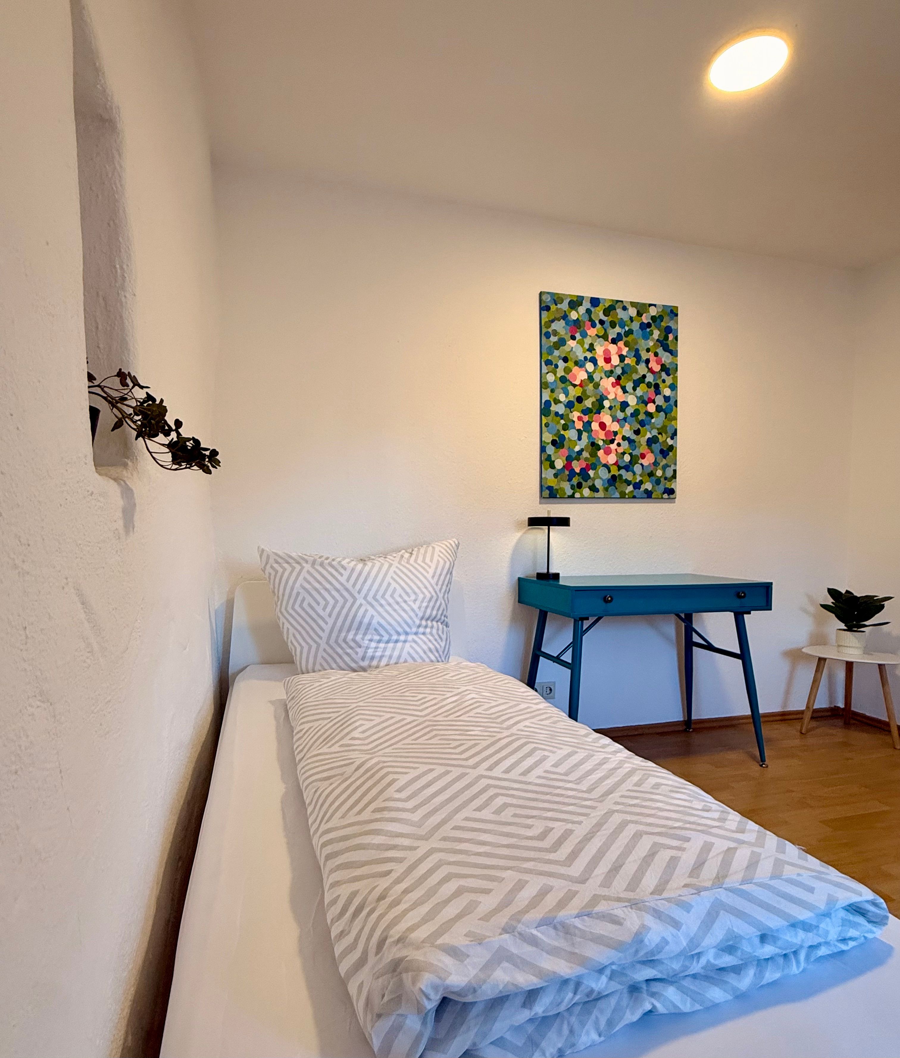  Well-Maintained & Beautiful Apartment In Villingen-Schwenningen  -  Well-maintained & beautiful apartment in Villingen-Schwenningen  - Gallery -  16
