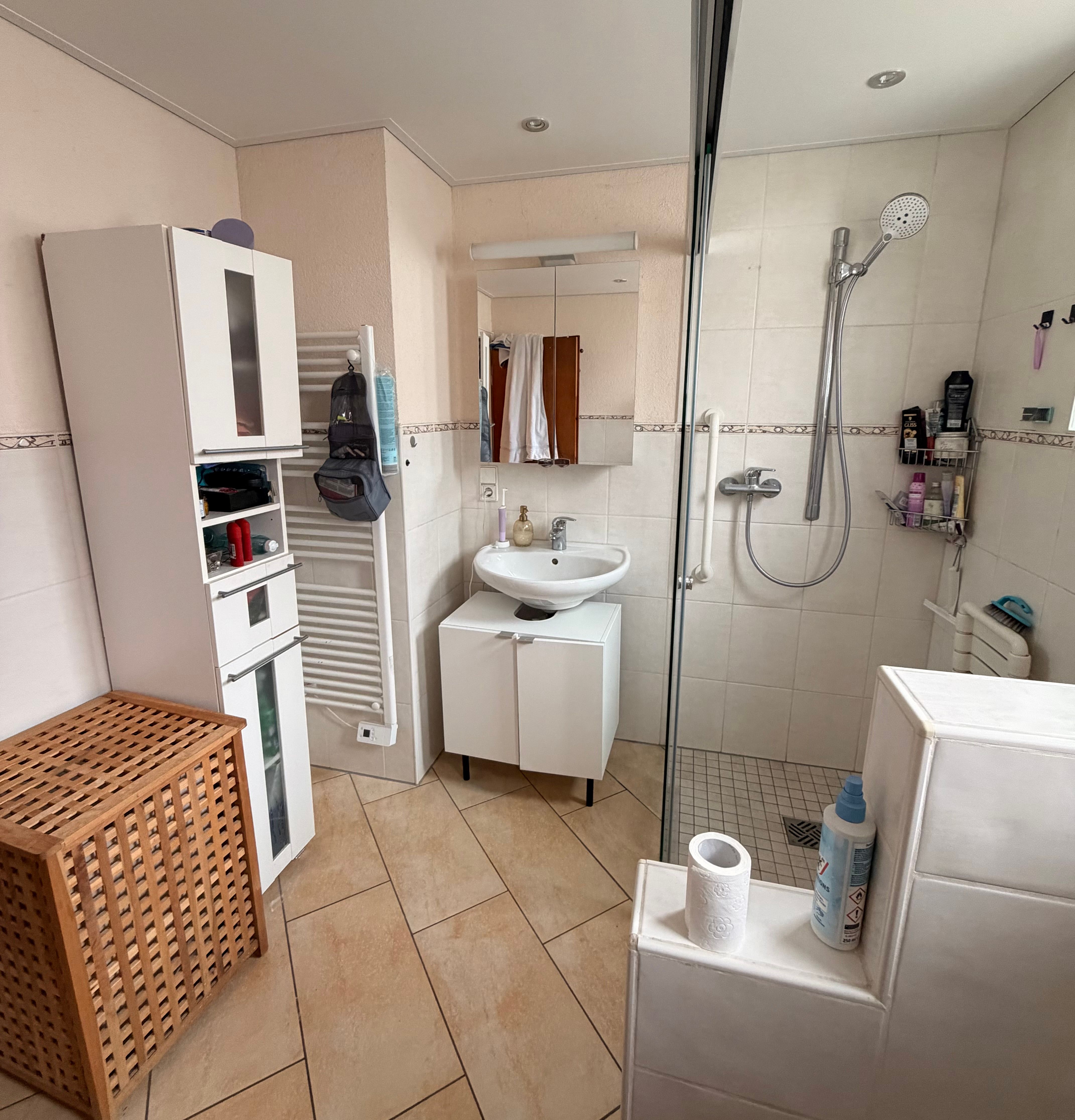  Large, Bright Apartment For Temporary Rent In Offenburg  -  Large, bright apartment for temporary rent in Offenburg  - Gallery -  4