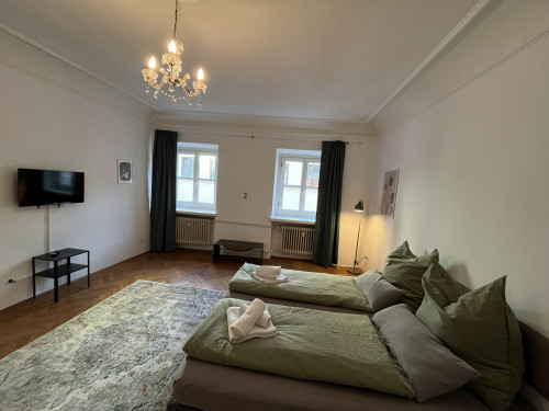 Beautiful period apartment in a very central location - Gallery - 6