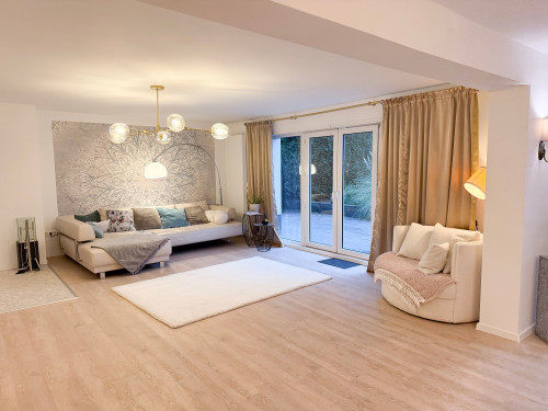 Exclusive Furnished Apartment with Private Garden, Sauna & Parking – Close to Bonn and Cologne