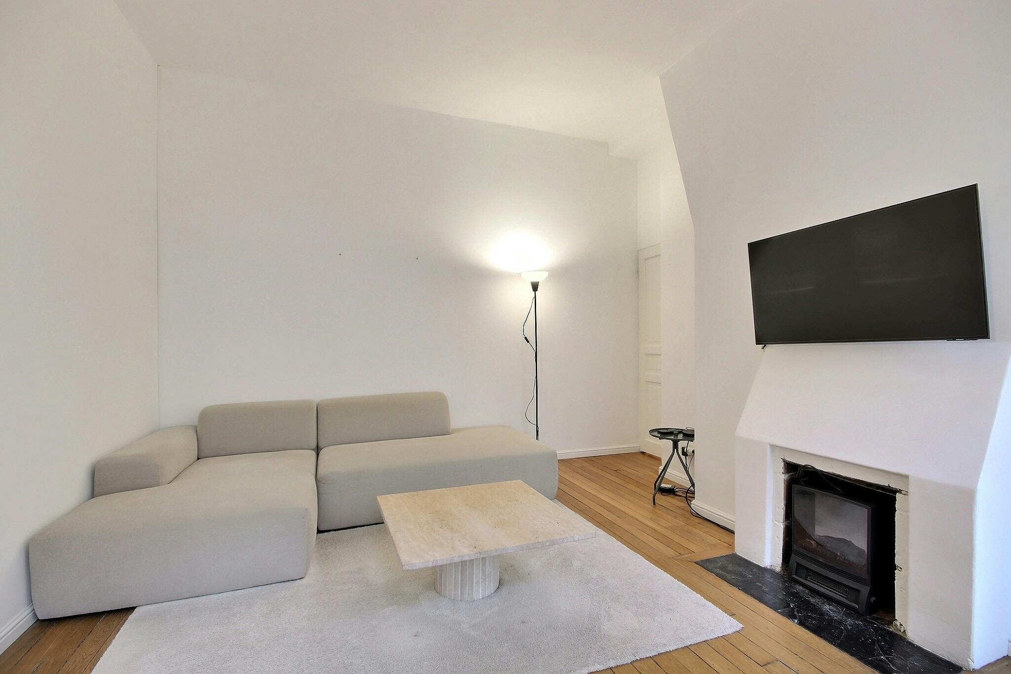 Entire Place - Rue des Gravilliers, Paris - Gallery - 1