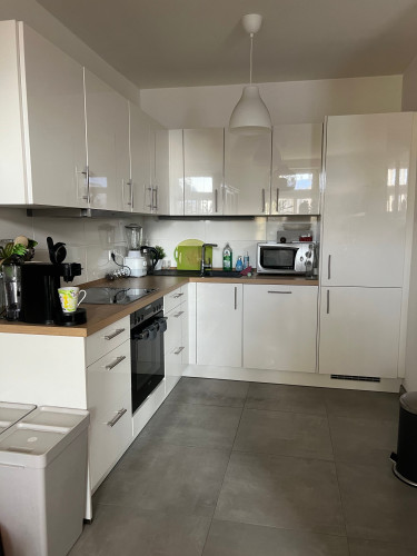 Renovated 3-room apartment, balcony, fitted kitchen - Gallery - 6