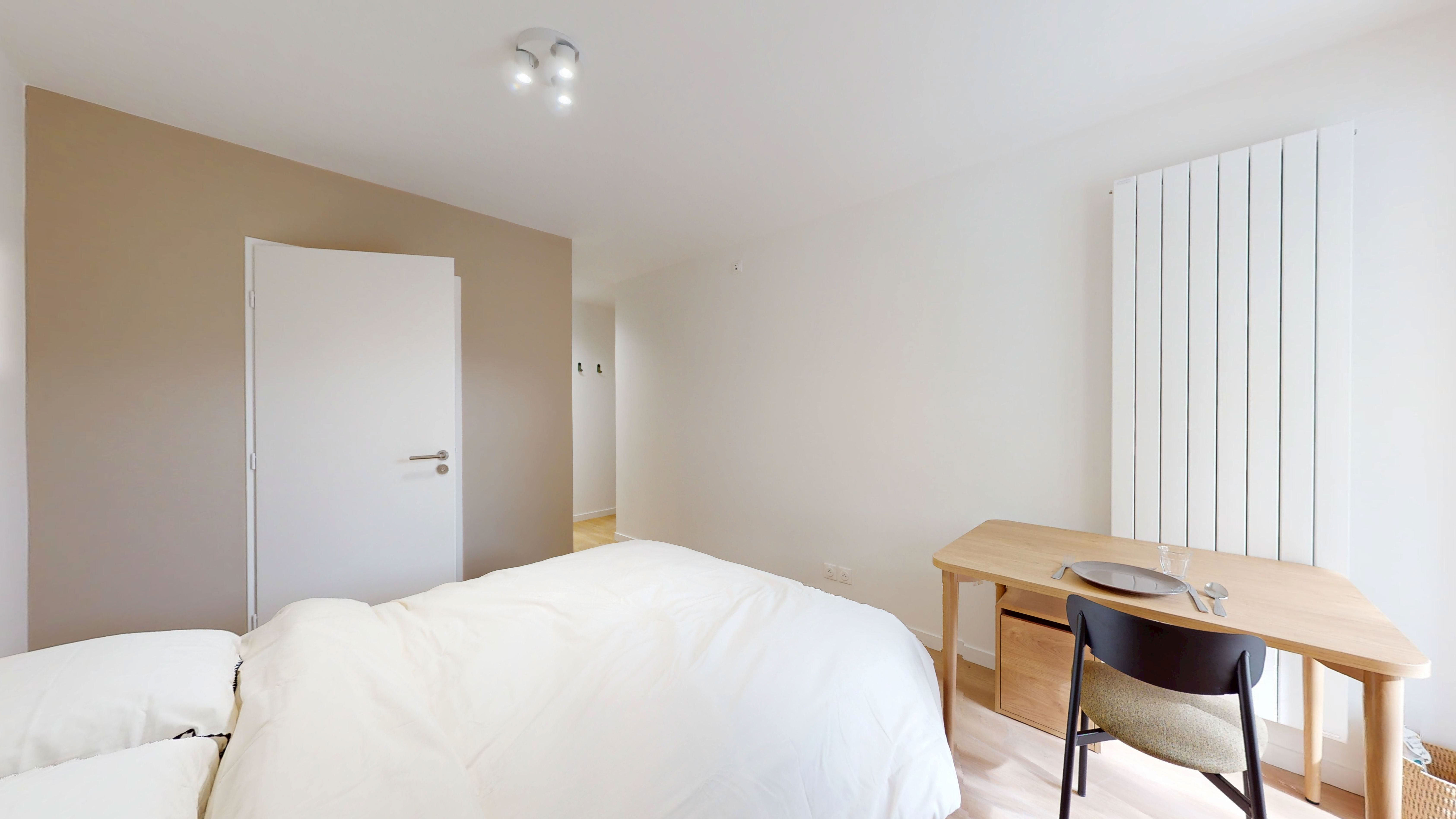 Room 115 - 10