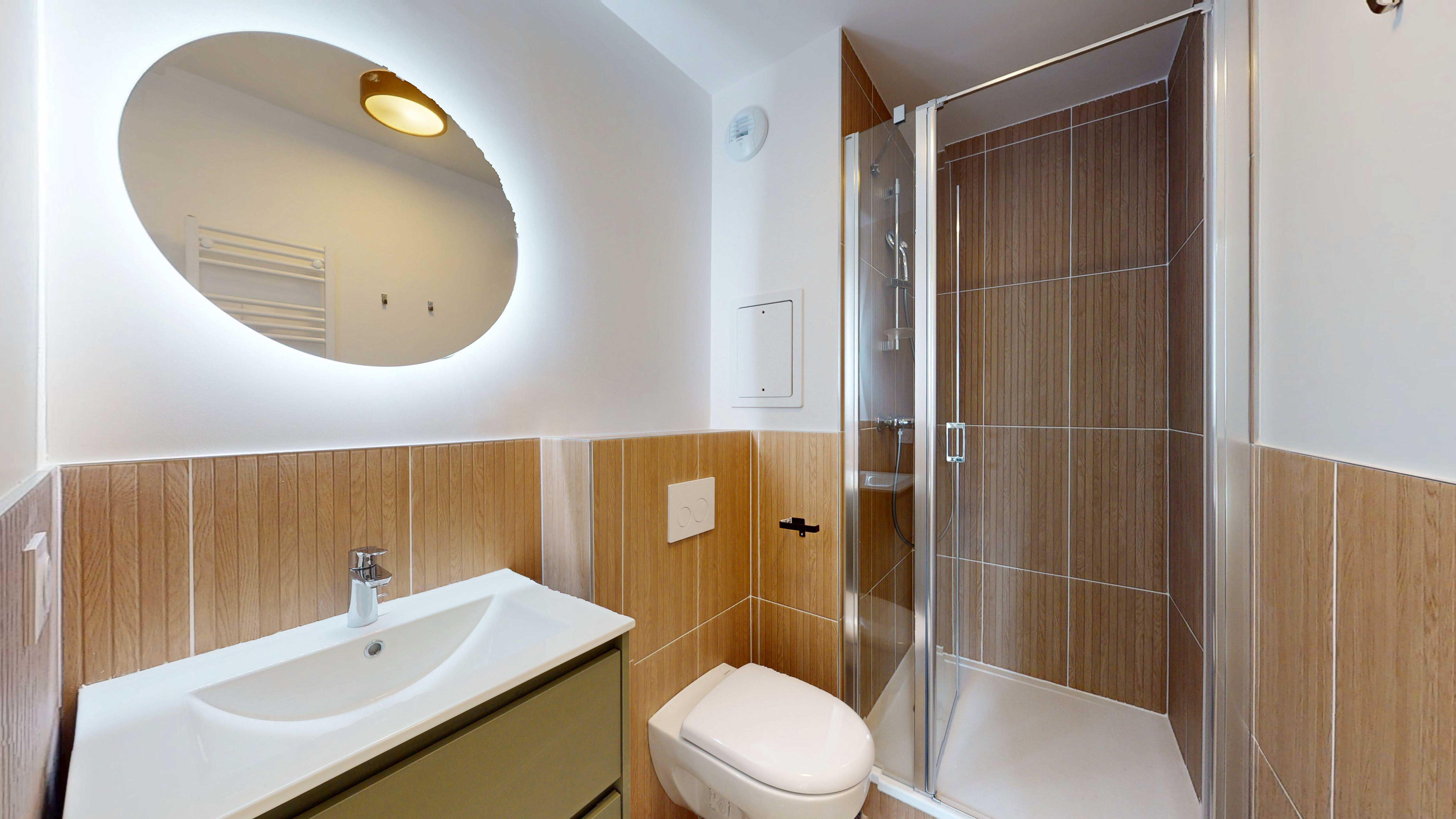 Room 115 - 11