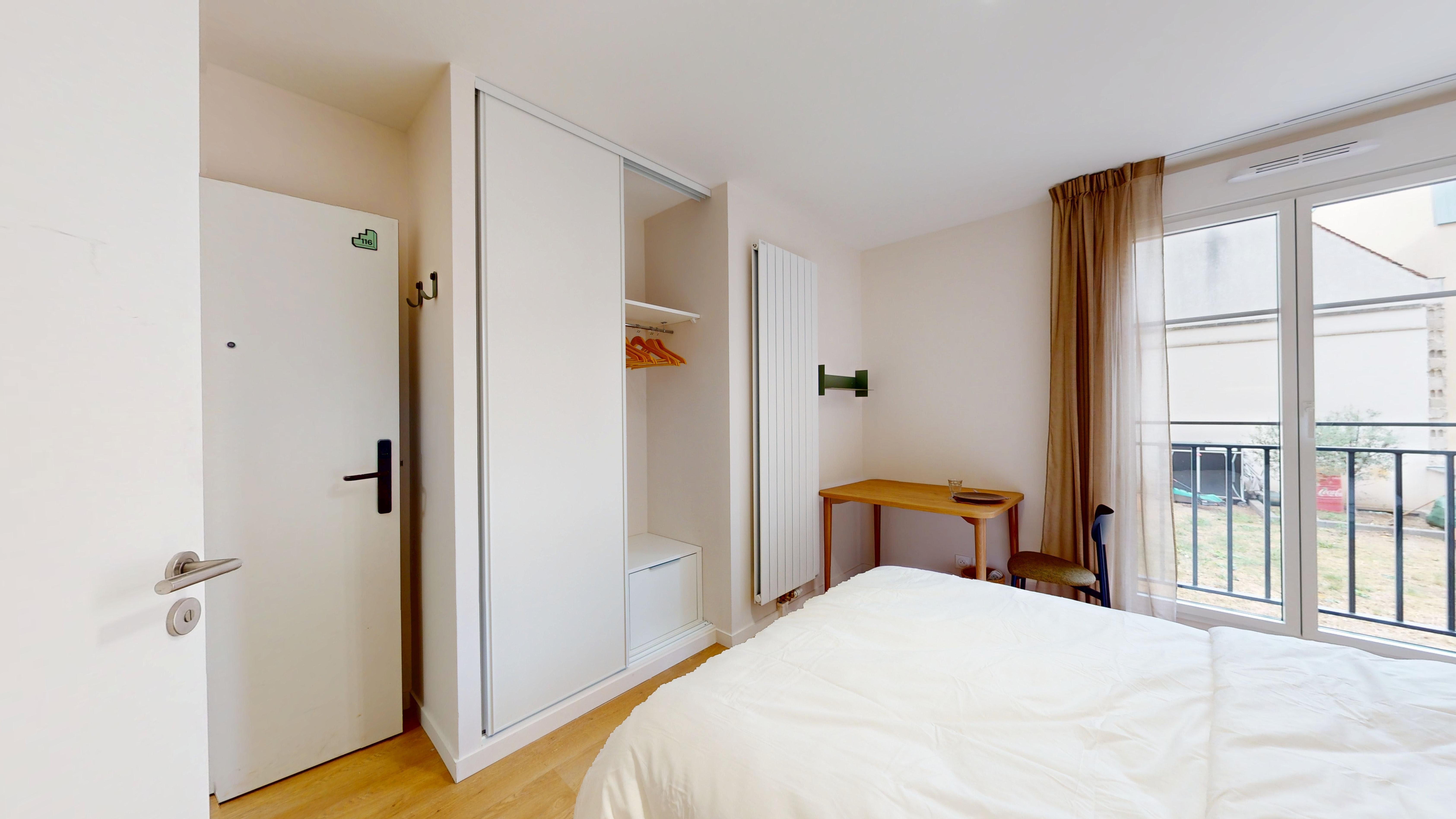 Room 116 - 10