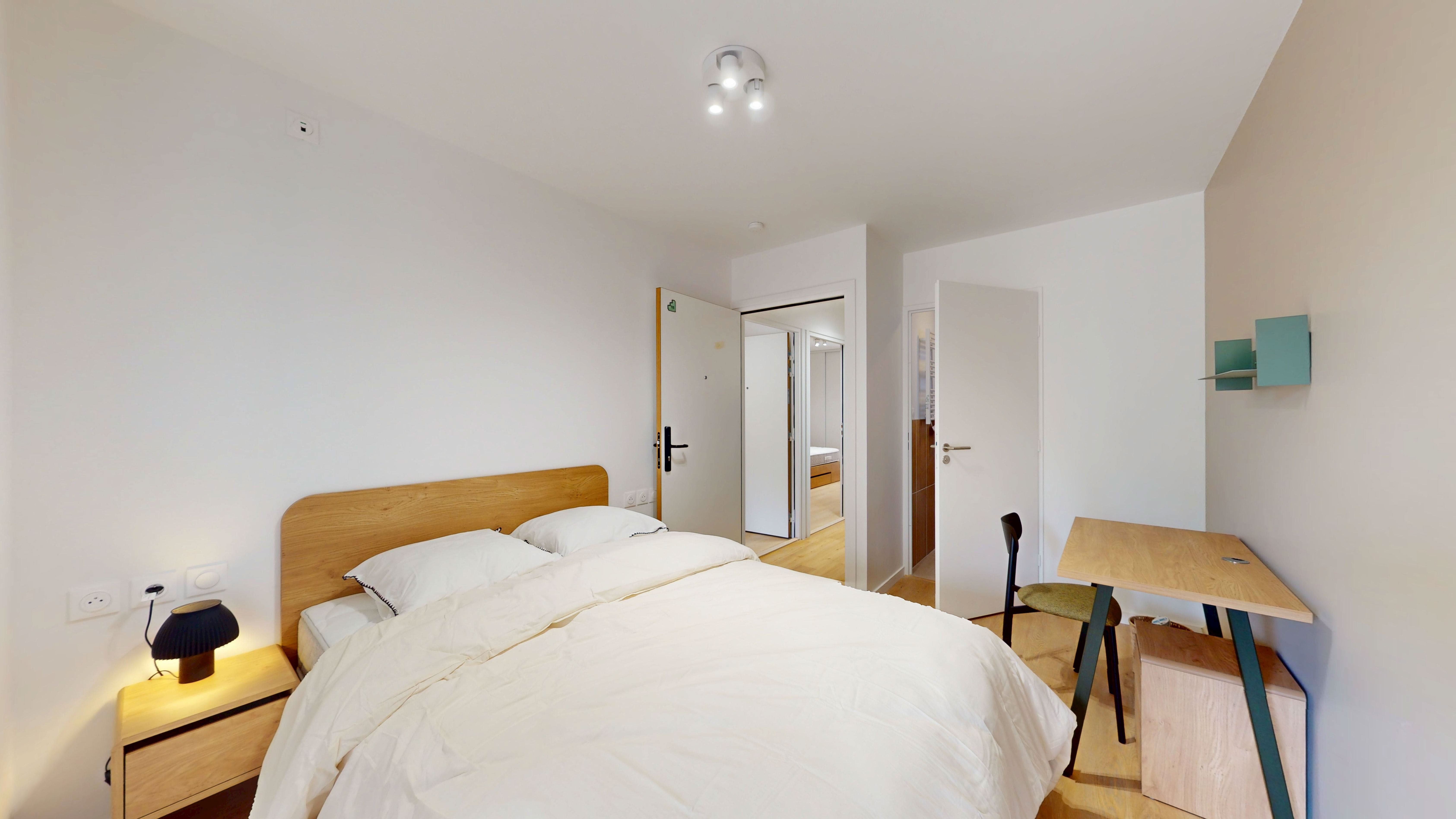 Room 118 - 8
