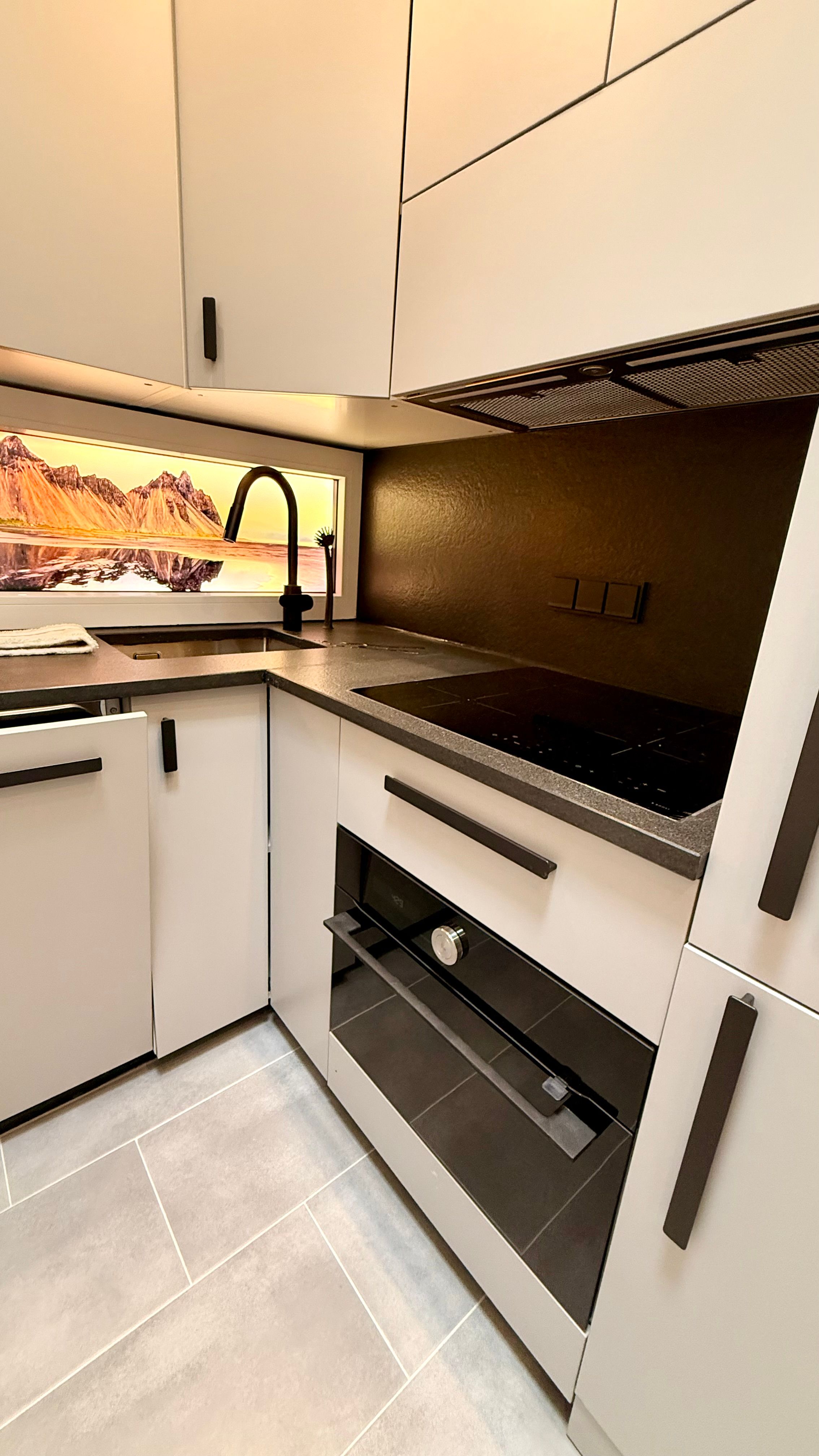 Exclusive Business Flat With Roof Terrace - Fully Furnished & Ready For Immediate Occupancy - 6
