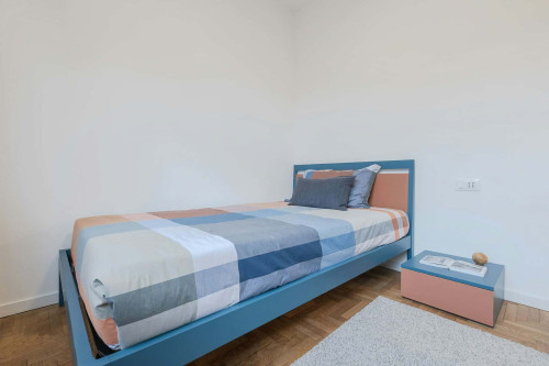 Room in Via Leonardo Emo Capodilista, Padova for 110 m² with 7 bedrooms - Gallery - 10