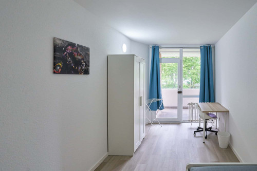 Kölner Landstraße - Room 1