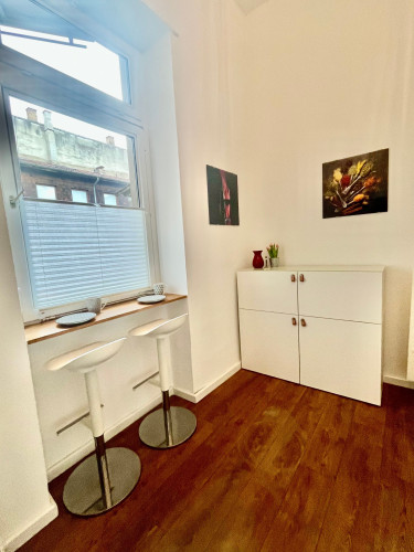 Modern Apartment, 3 rooms, fully furnished, for up to 4 persons, 2024 painted