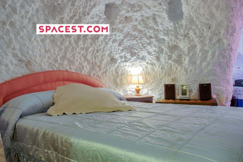 Room in Calle Veredillas de San Cristóbal, Granada with 2 bedrooms