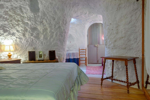 Room in Calle Veredillas de San Cristóbal, Granada with 2 bedrooms