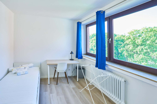 Kölner Landstr. - Room 2