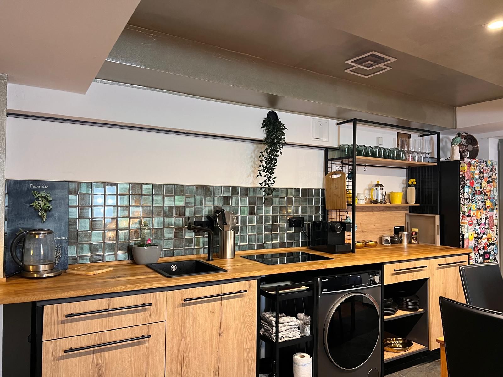 Studio Living Unterbilk • All Inclusive - 9