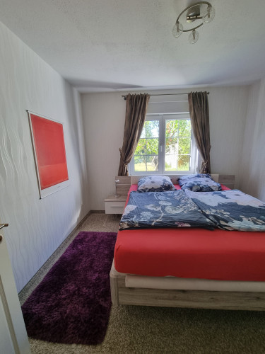 Quiet 2-room apartment in Cottbus – Conservatory, Parking, Fast Wi-Fi, TV, Washing machine, Dryer, Dishwasher (near BTU & MUL)