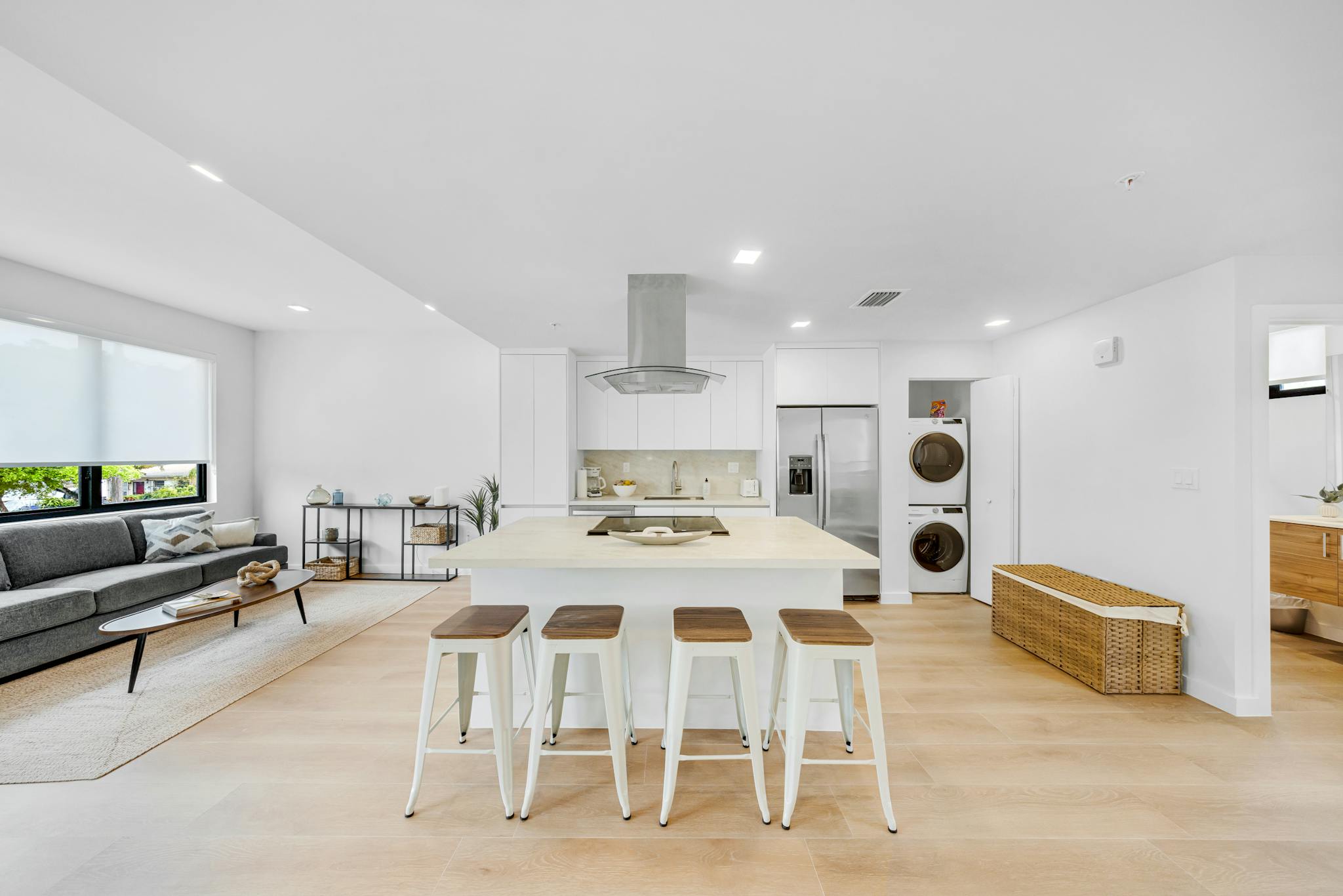  Private Room  -  Southwest 4th Street, Miami, FL  - Gallery -  1