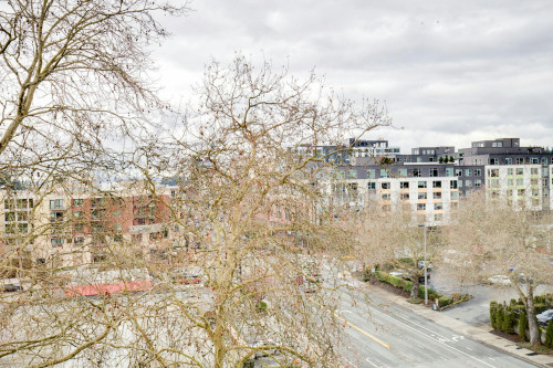Main St, Bellevue, WA