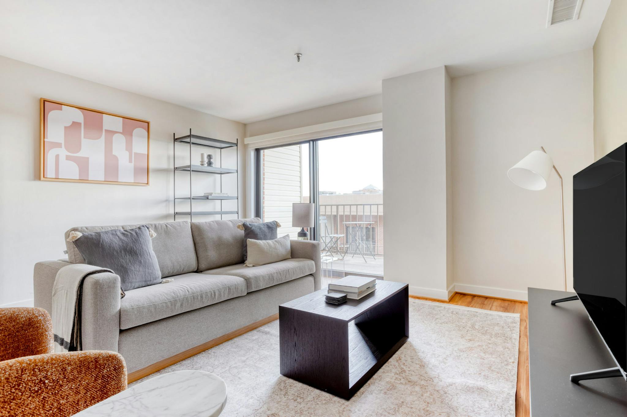 Entire Place - Clarendon Boulevard, Arlington, VA - Gallery - 1