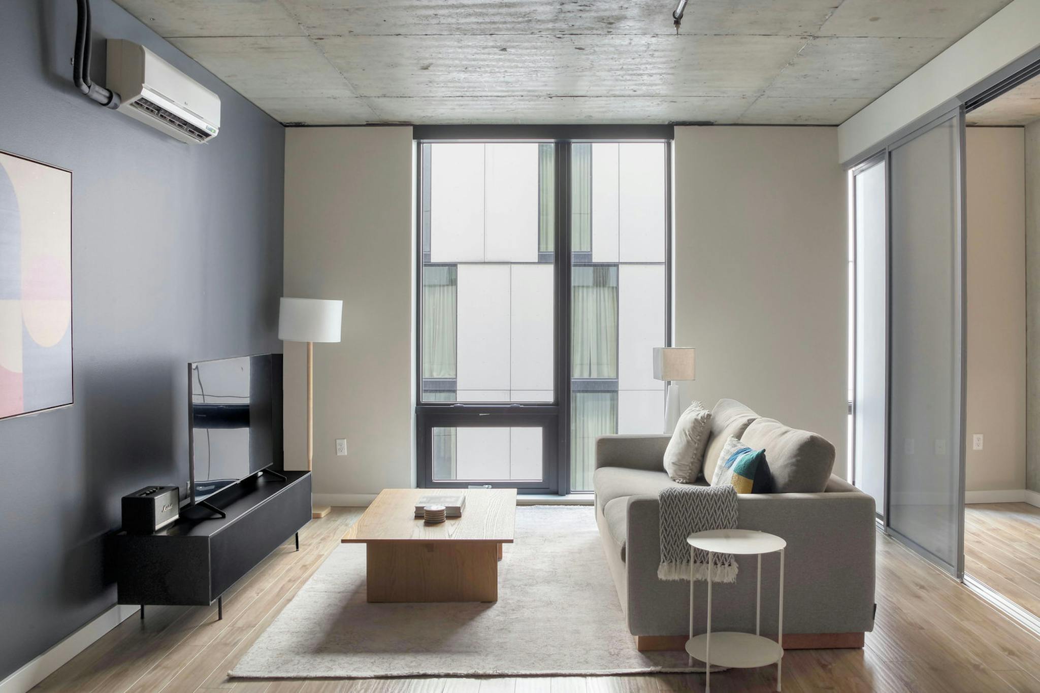  Entire Place  -  1st Avenue, Seattle, WA  - Gallery -  1
