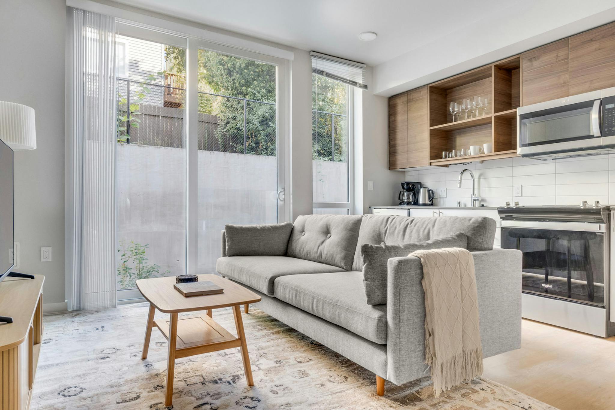 Entire Place  -  15th Avenue West, Seattle, WA  - Gallery -  1