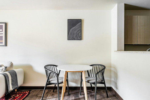 21st Avenue Northeast, Seattle, WA  - Gallery -  5