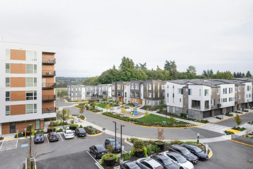 137th Place Northeast, Redmond, WA  - Gallery -  5