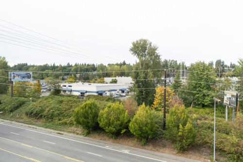137th Place Northeast, Redmond, WA  - Gallery -  5