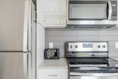 Northeast 12th Lane, Bellevue, WA - Gallery - 9
